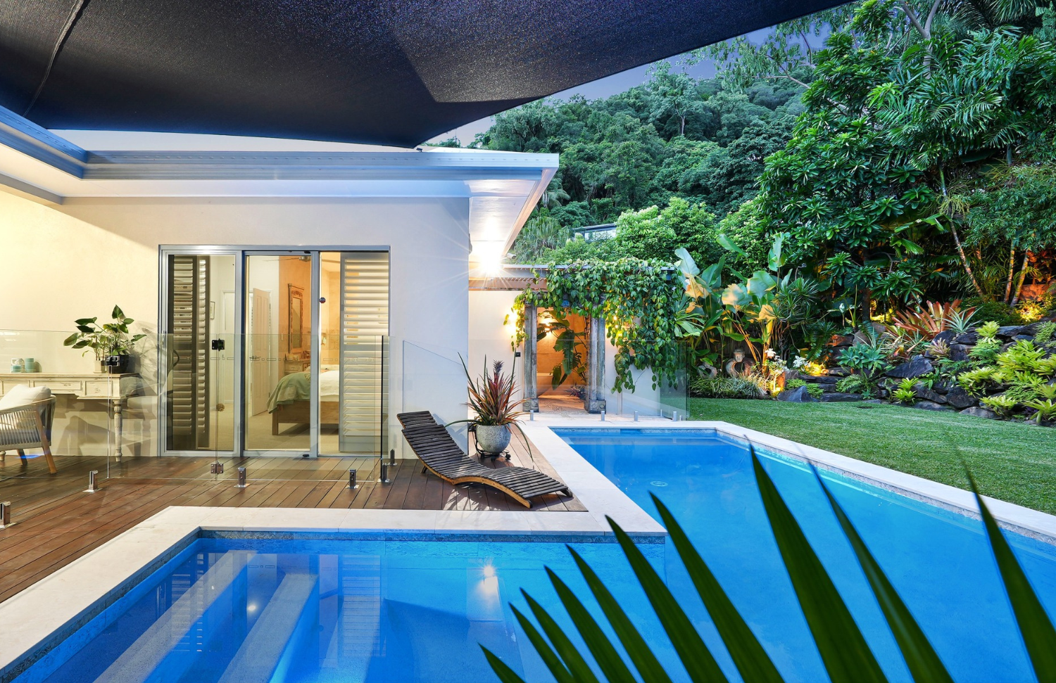 house-for-sale (1200 x 900 px) (1500 x 1200 px)